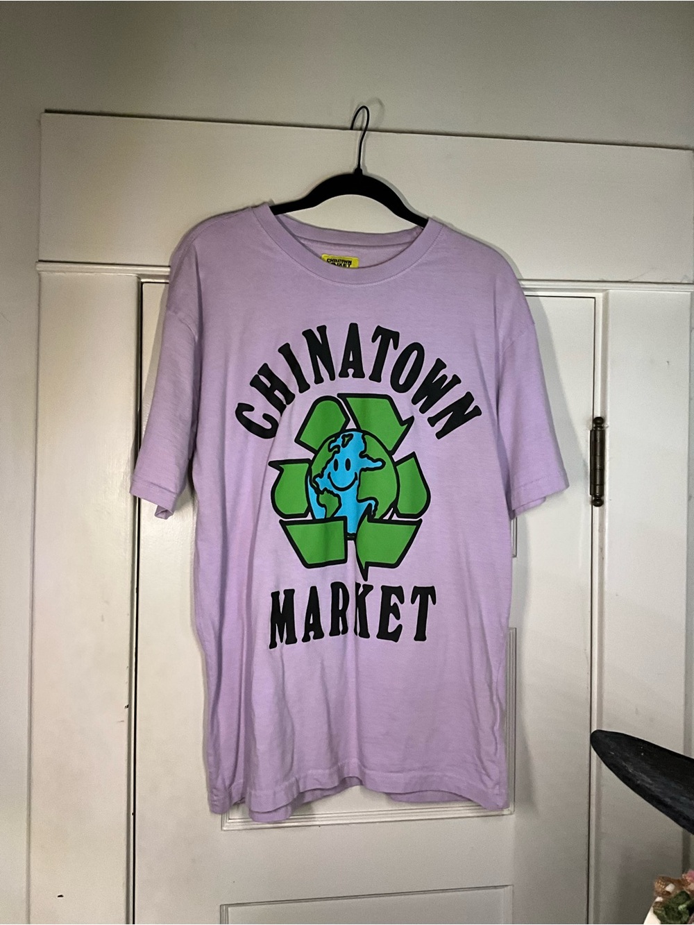 Chinatown Market Smiley Recycle Globe Tee